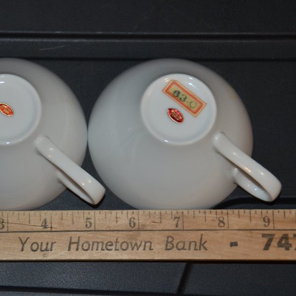 New set of 2 vintage Japanese tea cups solid white teacup from Japan bon… - Picture 13 of 15